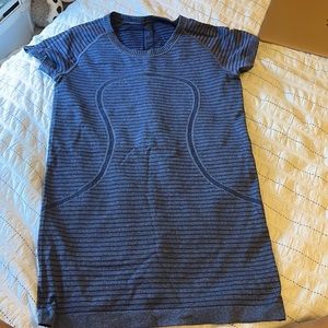 Lululemon swiftly tech short sleeve top